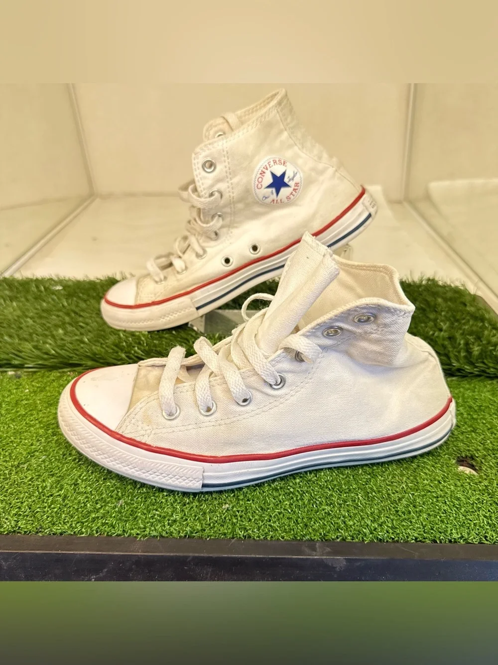 Converse White Canvas Low-Top Sneakers with Blue Insole Print